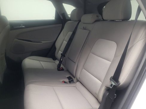 Used 2016 Hyundai Tucson SE w/ Option Group 02 image 18