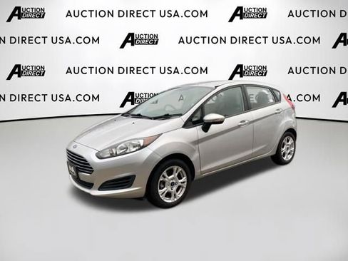 Used 2014 Ford Fiesta SE image 1