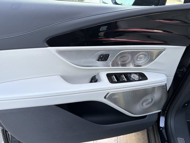 New 2026 Lincoln Nautilus Reserve AWD/4WD image 9