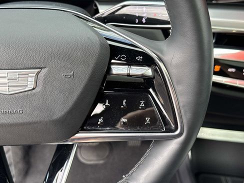 New 2025 Cadillac Lyriq Luxury image 29