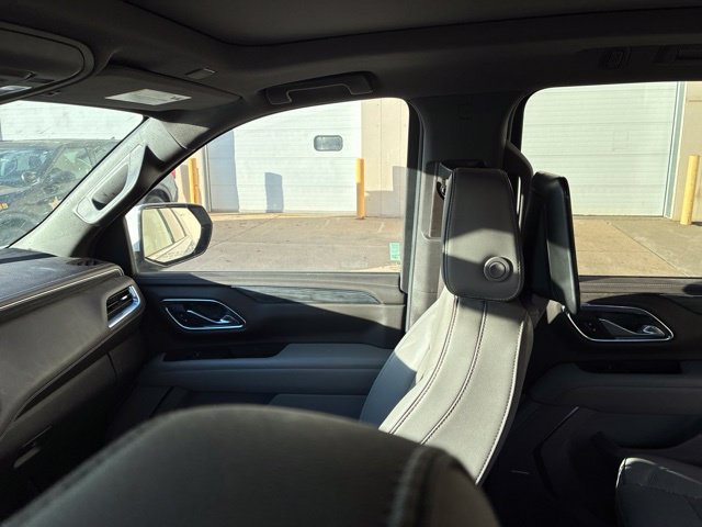 Used 2021 GMC Yukon XL SLT w/ SLT Premium Package AWD/4WD image 24
