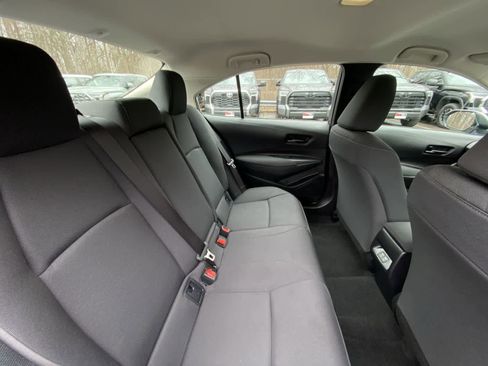 Used 2025 Toyota Corolla LE image 26