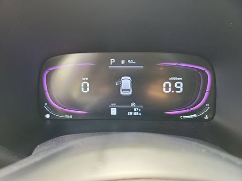 Used 2025 Kia Soul LX w/ LX Technology Package FWD image 19