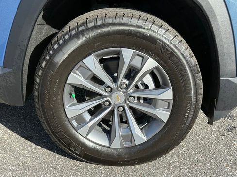 New 2026 Chevrolet Equinox LT image 12