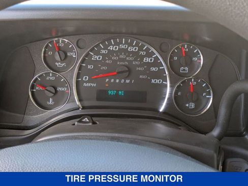 New 2025 GMC Savana 3500 Work Van w/ Power Convenience Package image 17