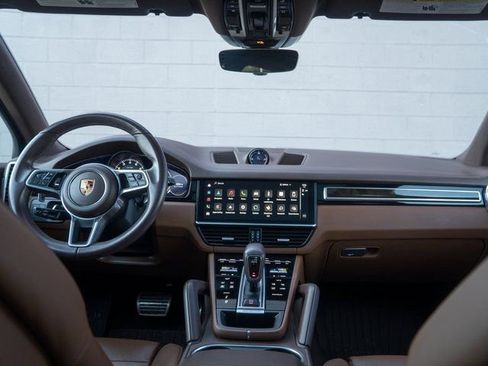 Certified 2023 Porsche Cayenne S Platinum image 21