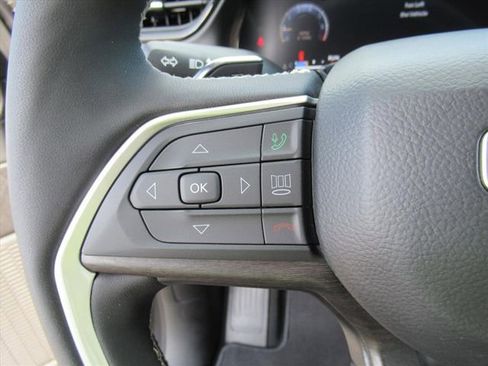 New 2026 Jeep Grand Cherokee Altitude RWD image 23
