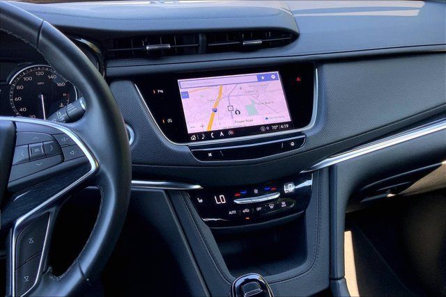 Used 2025 Cadillac XT5 Premium Luxury AWD/4WD image 5