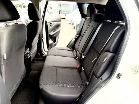 Used 2021 Nissan Rogue Sport S image 9