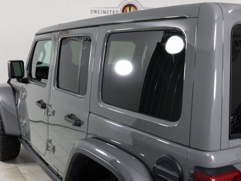 Used 2021 Jeep Wrangler Unlimited Rubicon AWD/4WD image 44