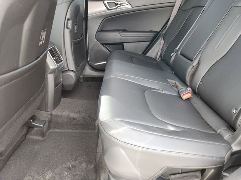 New 2026 Kia Sportage EX image 9