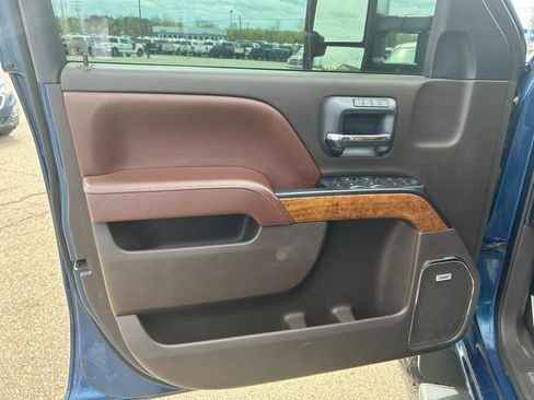 Used 2015 Chevrolet Silverado 1500 High Country AWD/4WD image 14