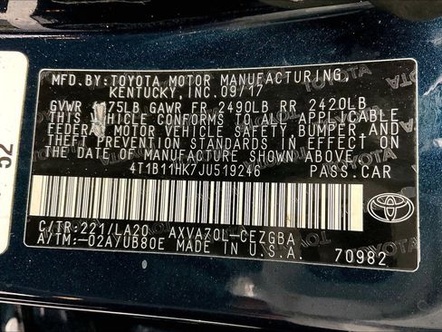 Used 2018 Toyota Camry XLE image 33