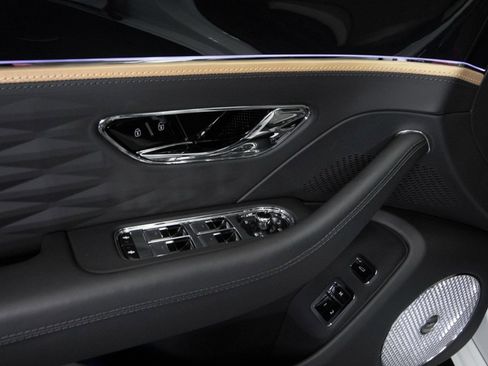 Used 2022 Bentley Flying Spur W12 AWD/4WD image 43