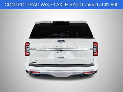 Used 2023 Ford Expedition Limited image 3