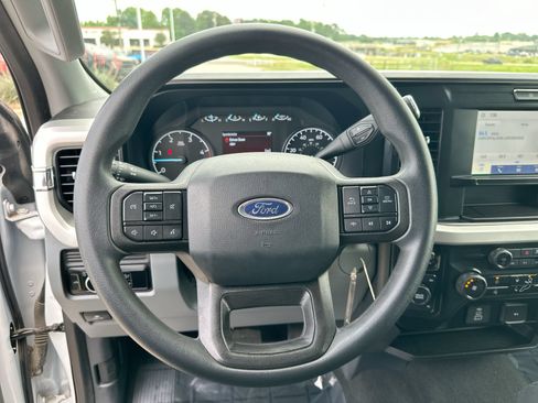 Used 2025 Ford F250 XLT AWD/4WD image 14