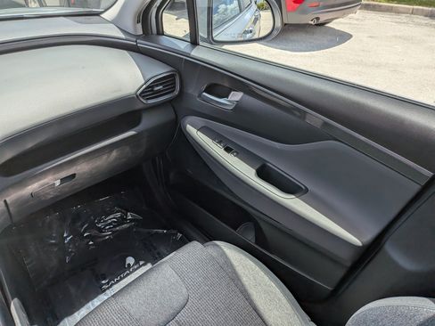 Used 2023 Hyundai Santa Fe SE FWD image 18