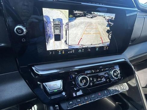 Used 2022 GMC Sierra 1500 AT4X image 15