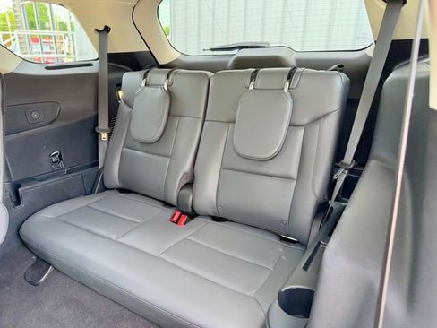 Used 2025 Ford Explorer Active w/ Active Comfort Package AWD/4WD image 12