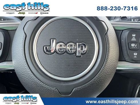Used 2025 Jeep Wrangler Unlimited Sahara w/ Safety Group AWD/4WD image 27