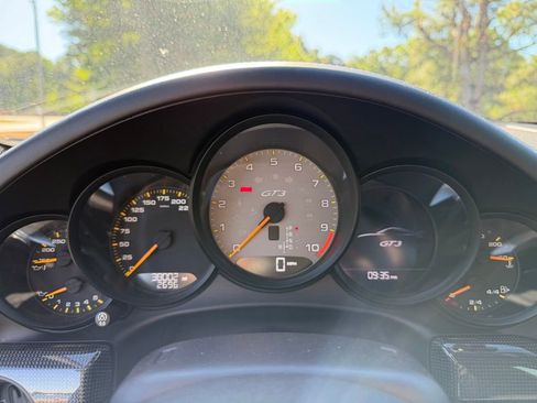 Used 2015 Porsche 911 GT3 RWD image 32