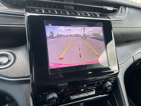 Used 2024 Jeep Grand Cherokee Altitude image 20