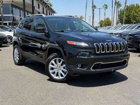 Used 2016 Jeep Cherokee Limited w/ Trailer Tow Group AWD/4WD image 1