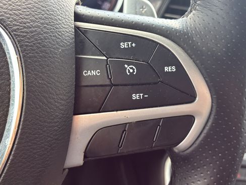 Used 2018 Dodge Challenger R/T Scat Pack w/ Dynamics Package RWD image 37
