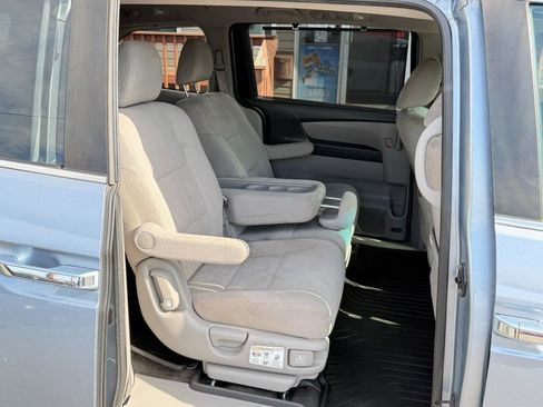 Used 2012 Honda Odyssey EX image 35