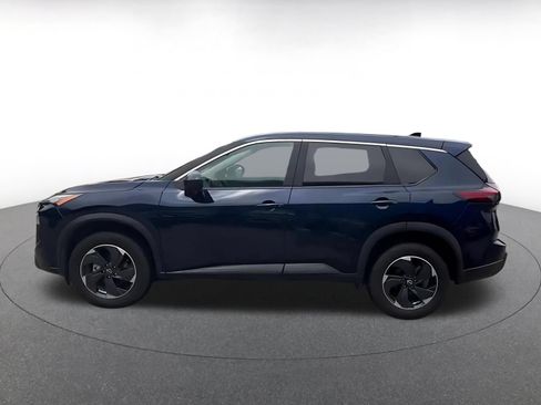 Used 2025 Nissan Rogue SV AWD/4WD image 7