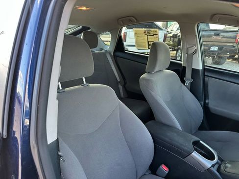 Used 2015 Toyota Prius Three image 16