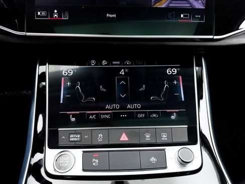 Used 2023 Audi Q7 3.0T Premium Plus AWD/4WD image 24