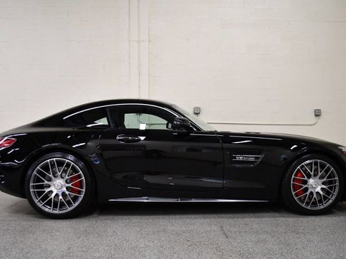 Used 2018 Mercedes-Benz AMG GT C image 4