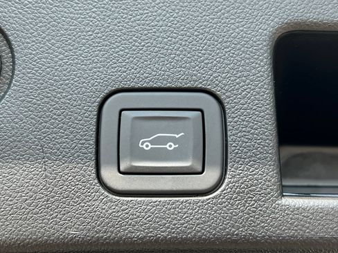 Certified 2026 GMC Terrain Denali AWD/4WD image 44