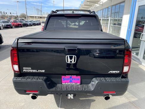 Used 2021 Honda Ridgeline Black Edition image 3