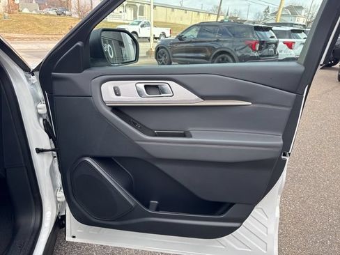 New 2026 Ford Explorer Active w/ Active Comfort Package AWD/4WD image 29