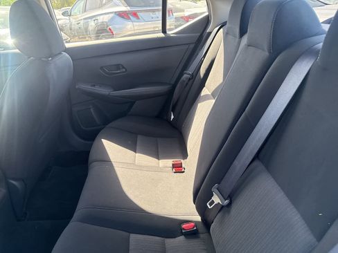 Used 2024 Nissan Sentra SV FWD image 14