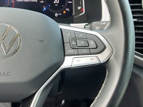 Used 2023 Volkswagen Atlas SE image 14