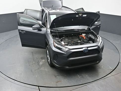 Used 2022 Toyota RAV4 XLE image 54