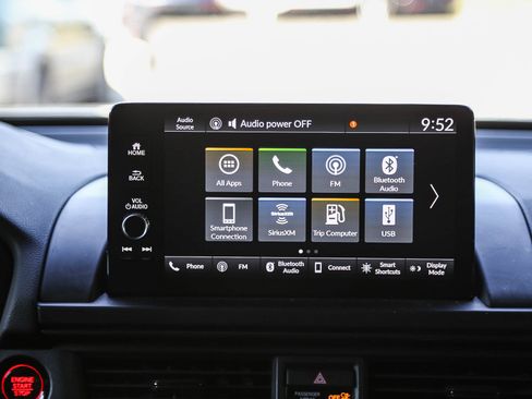 Used 2025 Honda Pilot TrailSport image 17