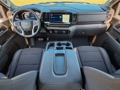 Used 2024 Chevrolet Silverado 1500 LT AWD/4WD image 30