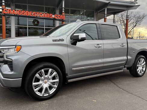 Used 2023 Chevrolet Silverado 1500 High Country w/ High Country Premium Package image 2