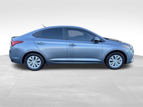 Used 2020 Hyundai Accent SE image 9