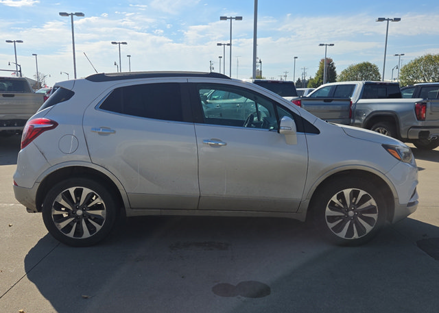 Used 2017 Buick Encore Preferred AWD/4WD image 2