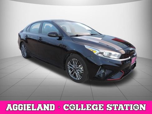 Used 2024 Kia Forte GT-Line w/ GT-Line Premium Package FWD image 3
