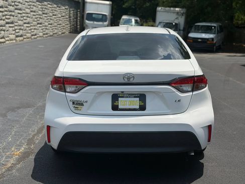 Used 2024 Toyota Corolla LE FWD image 8
