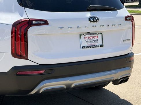 Used 2021 Kia Telluride EX w/ EX Premium Package FWD image 6