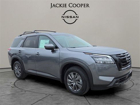 New 2025 Nissan Pathfinder SV w/ Black Appearance Package image 7