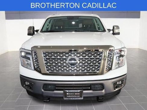 Used 2018 Nissan Titan Platinum Reserve w/ Platinum Utility Package AWD/4WD image 10