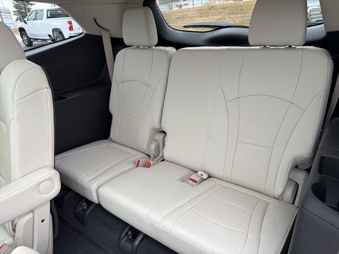 Used 2023 Buick Enclave Essence w/ Experience Buick Package image 24